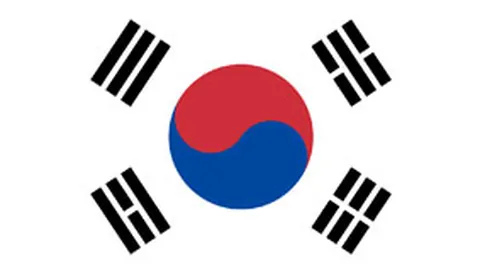 克莱慷慨赠送22年勇士冠军戒指予恩师，助其术后康复