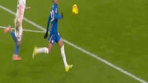 掘金残阵逆袭，穆雷三分绝杀约基奇，湖人连败终结！